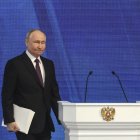 El presidente de Rusia avisa a la OTAN que las consecuencias del envío de tropas a Ucrania serían "trágicas"