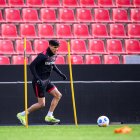 Piero Hincapié volvería a la titularidad en el próximo partido de Leverkusen