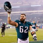 Jason Kelce cierra un ciclo de más de una década con los Eagles.