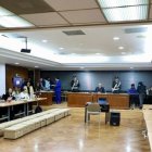 La audiencia inició a las 21:00 y se extemdió hasta las 05:00 de este martes