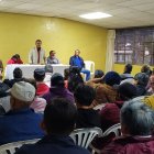 Más de 80 personas se reunieron el 5 de marzo en la casa comunal de Solanda.