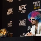 Sean O"Malley llegó al encuentro con la prensa luciendo un estilo particular.