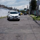 Reparación. Los moradores solicitan un arreglo integral de la calle. Solo se han realizado bacheos que, con las lluvias, se esparcen en la vía.