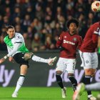 Prague (Czech Republic), 07/03/2024.- Darwin Nunez of Liverpool scores the 0-2 goal during the UEFA Europa League round of 16 first leg soccer match between Sparta Prague and Liverpool FC in Prague, Czech Republic, 07 March 2024. (República Checa, Praga) EFE/EPA/MARTIN DIVISEK