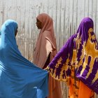 Un grupo de mujeres que fueron desplazadas internamente debido al cambio climático