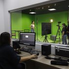 Cine. Estudiantes desarrollan trabajos audiovisuales desde los primeros años de la carrera universitaria.