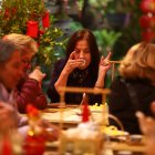 Tres teteras se emplean en el ritual, una para calentar, otra para verter, y la última para servir.