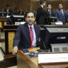 El expresidente de la República y asamblísta nacional es directivo de Sociedad Patriótica.