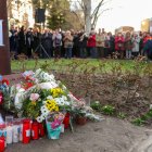 Varias personas participan en el acto en recuerdo de las víctimas de los atentados del 11 de marzo de 2004 organizado por la Asociación 11M Afectados del Terrorismo