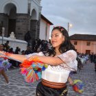 Grupos de danza participarán en el desfile.