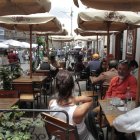 Con horario extendido, cafeterías y restaurantes ofrecen una variedad gastronómica.