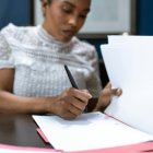 Prueba. En divorcios con hijos menores de edad, se busca garantizar el bienestar de los niños y adolescentes.