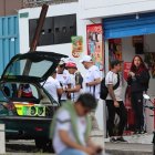 En Ponceano los hinchas se concentran en los exteriores del estadio para consumir bebidas alcohólicas y escuchar música.