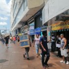 Bahía. Las ventas de reaniman tras el anuncio oficial de que sube el IVA.