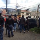 Imagen referencial. Motorizados del Cuerpo de Agentes de Control Metropolitano agredieron a un joven, durante un operativo en Quito.