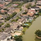 El 25 de mayo de 2022, Leandro Norero fue detenido en su casa, en la urbanización La Ribera del Batán, en Samborondón.