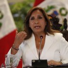 En la que se registró a la presidenta de Perú, Dina Boluarte, durante una rueda de prensa, en Lima
