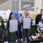 Los consejeros del CNE realizaron una visita al Instituto Geográfico Militar para conocer el estado de la impresión de papeletas.