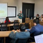 Academia. Los estudiantes universitarios explican su visión de la gestión del Presidente y su reto: la consulta popular.