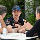 Max Verstappen terminó con los rumores de una posible salida de la escudería Red Bull.