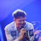 El colombiano no solo cantó. Trajo  un mensaje de esperanza y fuerza a este país que, como el suyo, está siendo golpeado por la violencia del terrorismo y el narcotráfico.