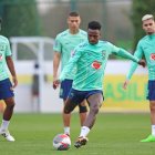 La selección de Brasil se prepara para el partido ante Inglaterra en Wembley