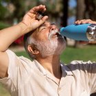 Los adultos deben evitar salir a la calle para evitar los golpes de calor
