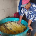 Actividad. En Semana Santa se vende más el pescado salado.
