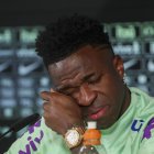 Vinícius llora en plena rueda de prensa por el racismo que recibe