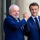 París. El presidente Luiz Inácio Lula da Silva, en su reciente visita a a Francia, es recibido por su homólogo del país europeo, Emmanuel Macron.