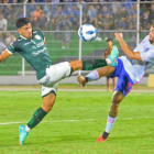 El Bombillo se impone momentáneamente ante Orense.