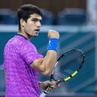 Alcaraz llega de vencer al italiano Lorenzo Musetti por parciales 6-3 y 6-3.