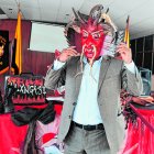 Representación. Tomás Cuichan es uno de los integrantes del grupo de los 26 diablos que se toman la iglesia de Amaguaña en Semana Santa.