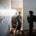 GAZA, 30/03/2024.- El Ejército israelí informó este sábado de que la toma militar del Hospital Shifa y sus alrededores, en la ciudad de Gaza, continúa por decimotercero día consecutivo, junto a bombardeos y ataques a lo largo y ancho de la Franja donde fuentes médicas hablan de decenas de civiles muertos desde anoche. EFE/ Ejército Israel SOLO USO EDITORIAL/SOLO DISPONIBLE PARA ILUSTRAR LA NOTICIA QUE ACOMPAÑA (CRÉDITO OBLIGATORIO)