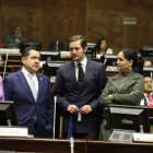 Torres (segundo de la derecha) compartió en la legislatura anterior con Muentes. Eran parte de la misma bancada.