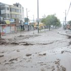 El Cuerpo de Bomberos (CBQ) reportó un posible aluvión en los sectores de La Gasca y La Comuna, al noroccidente de Quito.