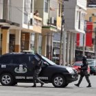 En las calles Medardo Ángel Silva y Lizardo García, aledaña a la Ayacucho, dos cargas explosivas fueron colocadas dentro de un sobre manila en el 2023