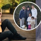 El músico se encuentra a la espera de una niña.