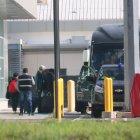 En total, 18 funcionarios de la misión diplomática mexicana abandonaron Quito.