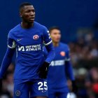 Moisés Caicedo fue titular en el empate como visitante ante Sheffield.