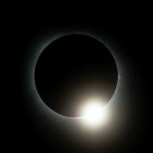 Fotografía del eclipse solar este lunes 8 de abril, en la Ciudad de Torreón (México).