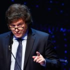 El presidente argentino, Javier Milei, anunció que por el bajo riesgo país podría volver al mercado de deuda.