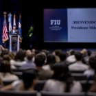El presidente de Argentina, Javier Milei, habla en el Campus de la Bahía Biscayne de la Universidad Internacional de Florida en Miami, Florida, EE.UU., 11 de abril de 2024.