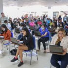 Estudiantes de la Universidad Estatal de Milagro (Unemi) durante una clase presencial.