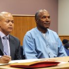 Hasta 2017 Simpson estuvo por los tribunales. Ese año salió en libertad condicional, pese a recibir una pena de 33 años. Solo estuvo 7.