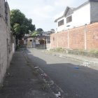 Escopolaminado y abandonado en el sector conocido como el Callejón del amor en la Coop. Adesdac al norte de Guayaquil