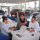 Hecho. La industria automotriz busca cambiar su estrategia, enfocando la venta en otro segmento o con ofertas.