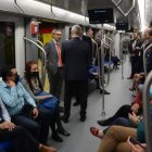 Los días que registran un mayor número de viajes son los viernes con un promedio
diario de 154.388 viajes