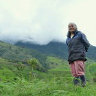 Esther Guerrero, habitante de San Andrés, Zamora Chinchipe, Ecuador. Ella junto con su hija decidieron dejar en pie más de 100 hectáreas de bosque en la montaña donde tienen sus predios.