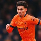 El ecuatoriano Jeremy Sarmiento jugó de titular en Ipswich